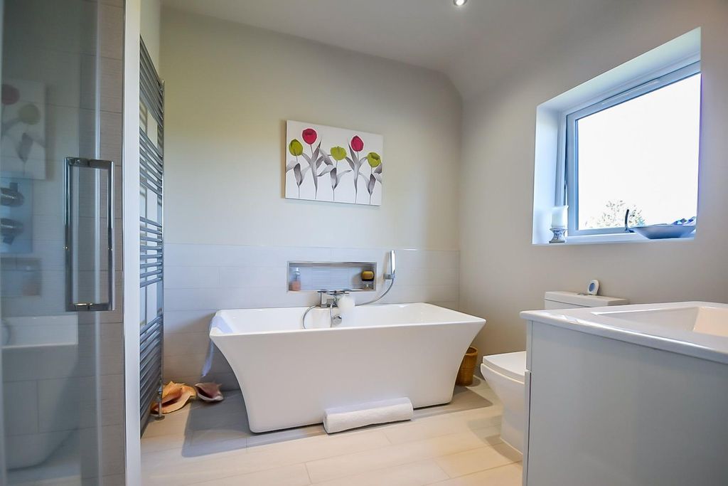 Additional image 31 of 4 bed detached house for saleSt. Marys Road, Benfleet SS7