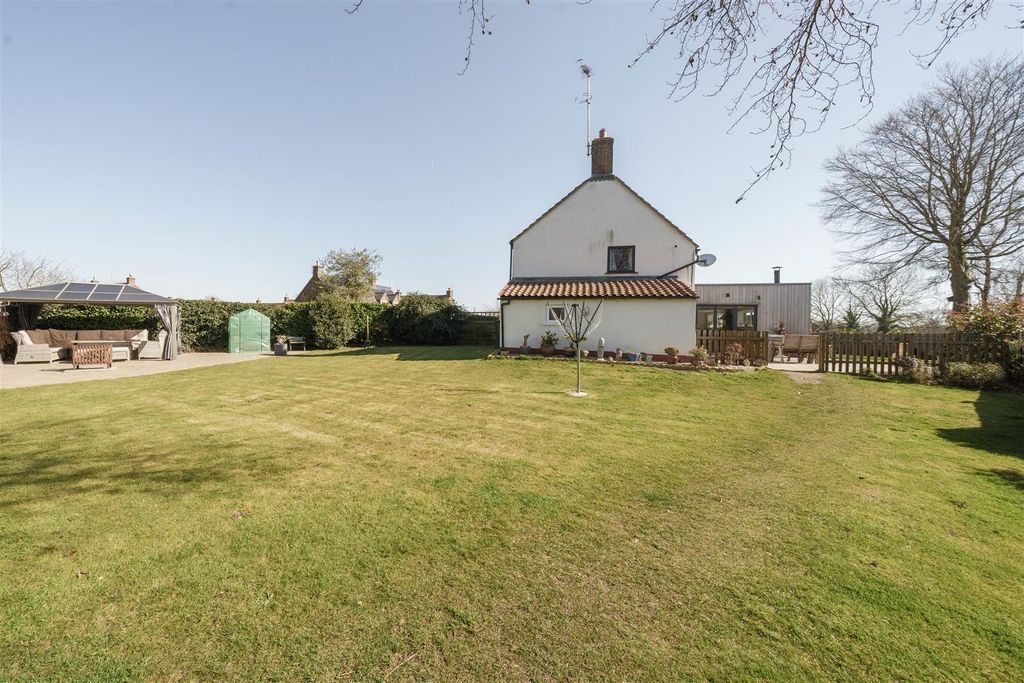 Additional image 2 of 5 bed detached house for saleEast Road, Tetford, Horncastle LN9
