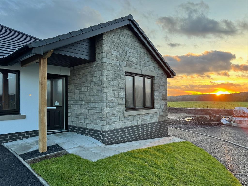 Additional image 17 of 3 bed detached bungalow for saleGolwg Y Garreg Las, Ammanford SA18