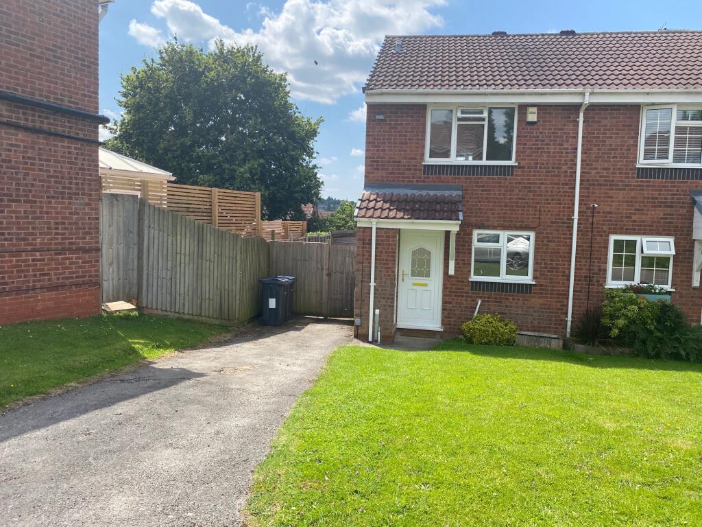Farmers Close, Newhall, Sutton Coldfield. B76 1DX