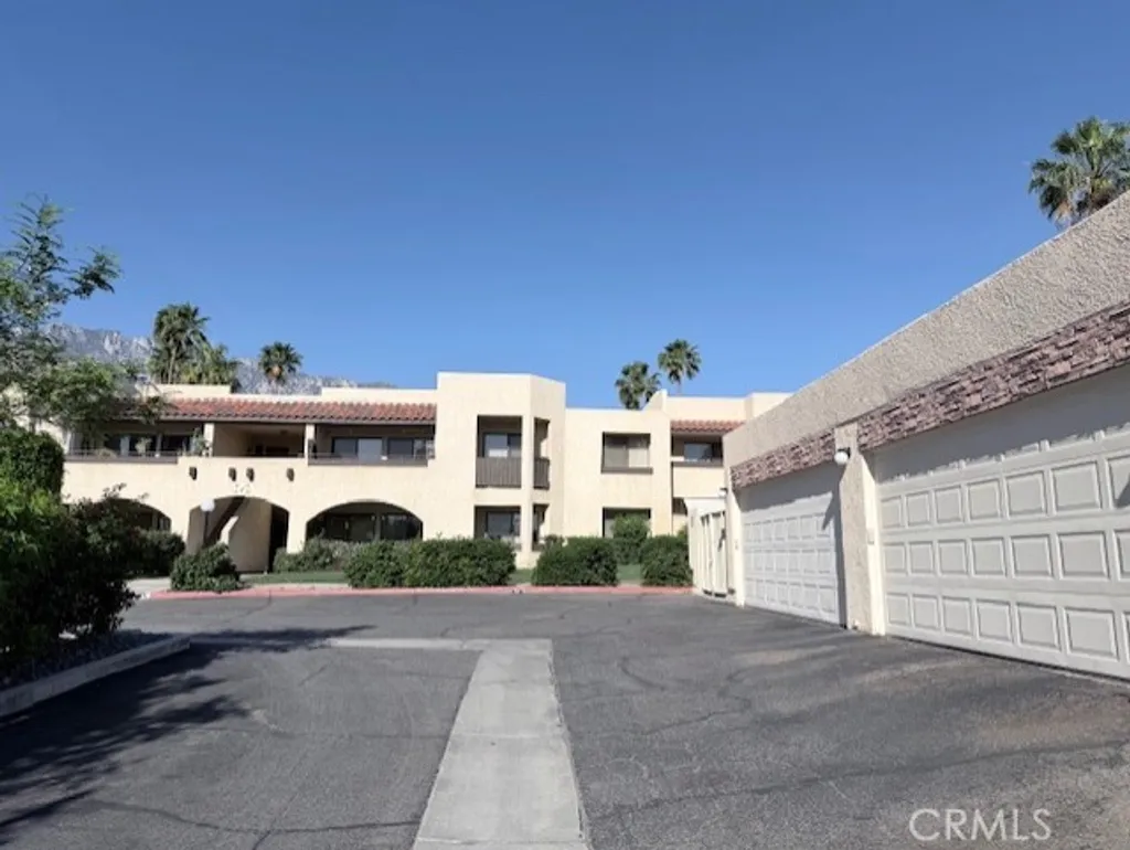 200 E Racquet Club Drive Unit 35, Palm Springs, CA 92262