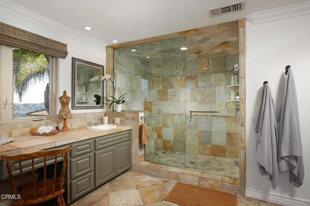 Additional image 37 of 1336 Sugar Loaf Drive, La Canada Flintridge, CA 91011