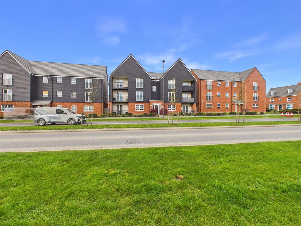 Additional image 11 of 2 bed flat for saleTeasel Street, Kingsbrook, Aylesbury HP22