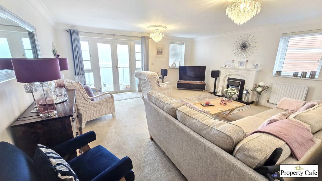 Additional image 4 of 3 bed flat for saleBedford Avenue, Bexhill-On-Sea TN40