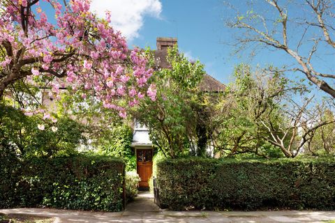 Meadway Close, Hampstead Garden Suburb. NW11