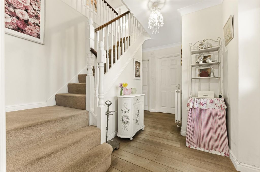 Additional image 10 of 4 bed detached house for saleStarlight View, Westward Rise, Marine Heights, Barry CF62