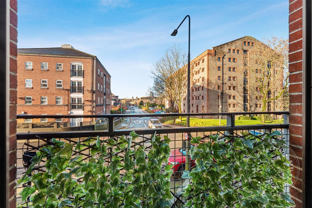 Additional image 21 of 2 bed flat for saleYork Court, Schooner Way, Cardiff CF10