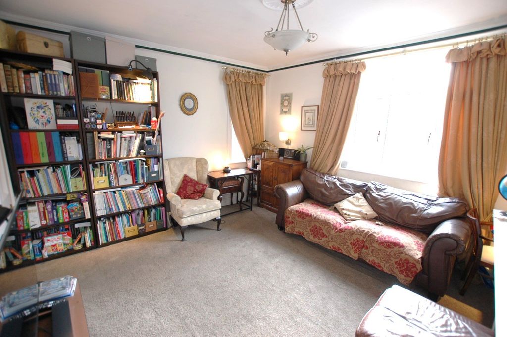 Additional image 5 of 3 bed semi-detached house for saleCurrier Lane, Ashton-Under-Lyne, Greater Manchester OL6