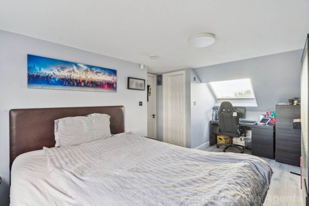 Additional image 18 of 4 bed semi-detached bungalow for saleSt. Georges Drive, Carpenders Park, Watford WD19