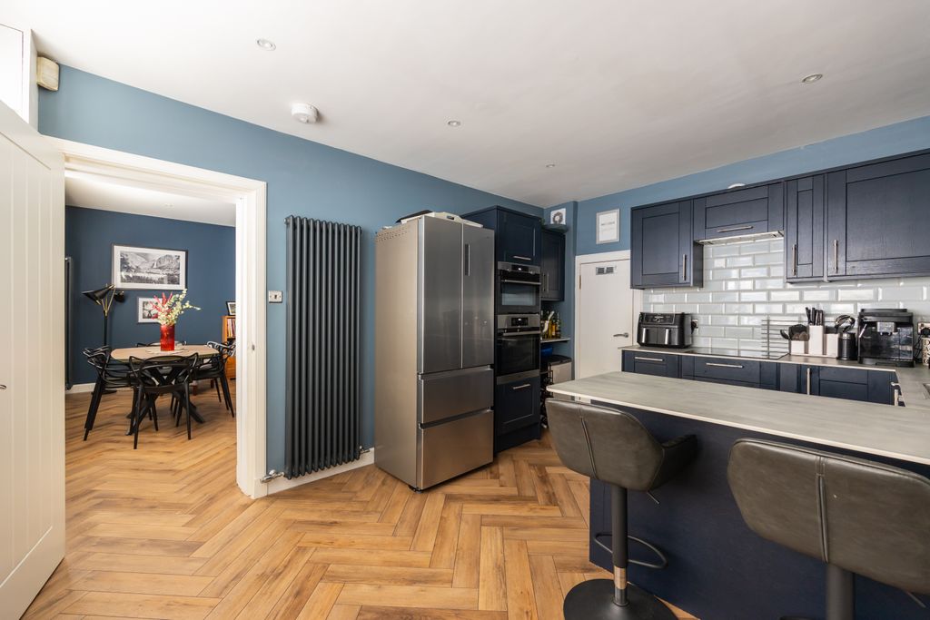 Additional image 7 of 3 bed mews for sale25 Dewar Place Lane, Edinburgh EH3
