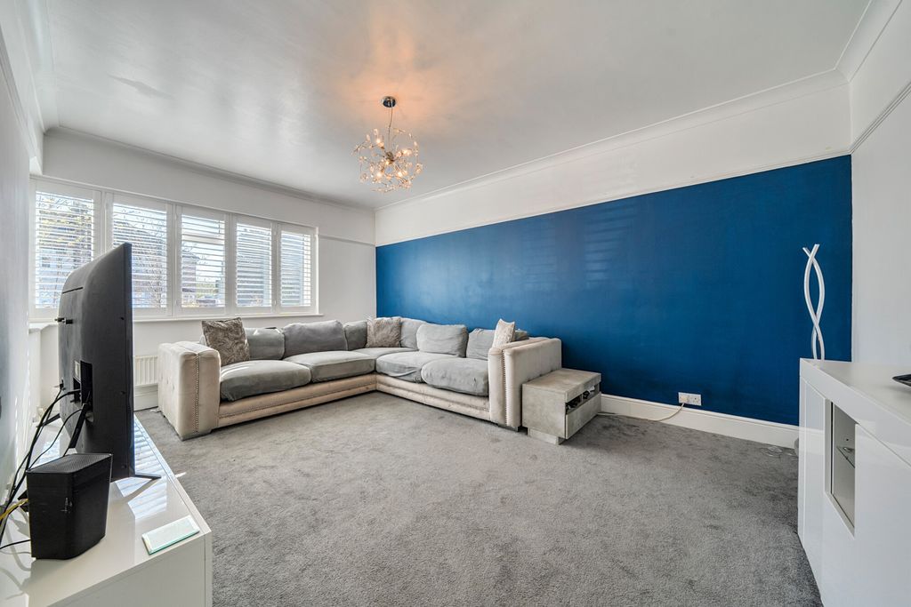 Additional image 20 of 4 bed semi-detached house for saleGlynde Road, Bexleyheath DA7