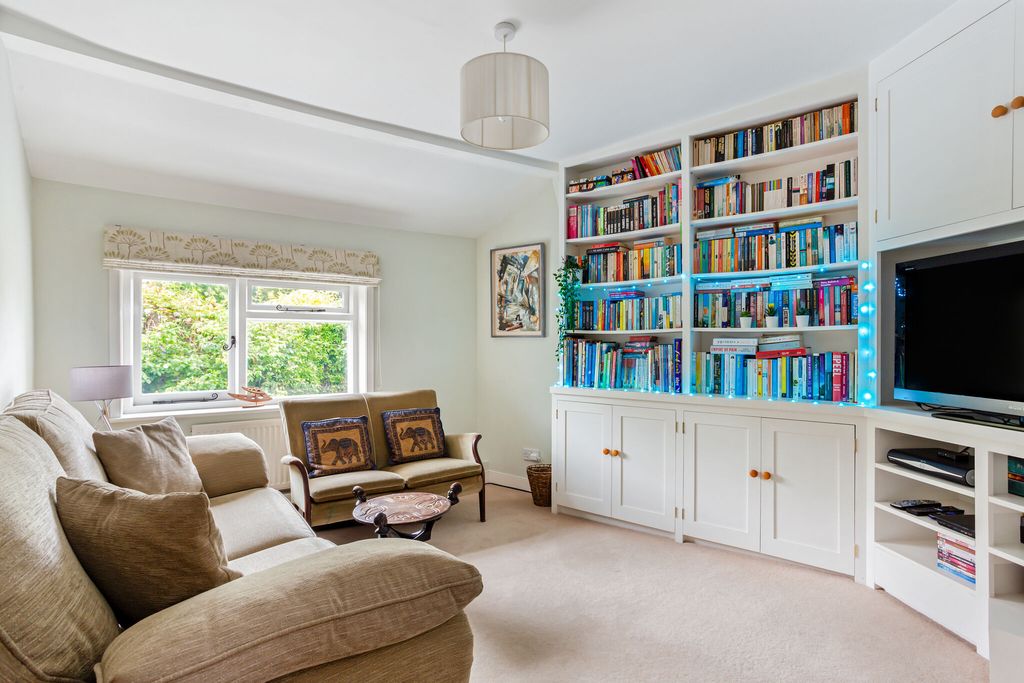 Additional image 2 of 4 bed terraced house for saleEast Street, Alresford SO24