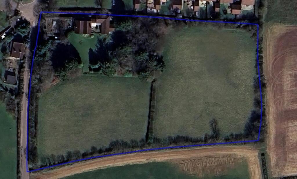 Additional image 3 of Four bedroom house with adjoining barns, outbuildings & two paddocks (3.92 acres.)