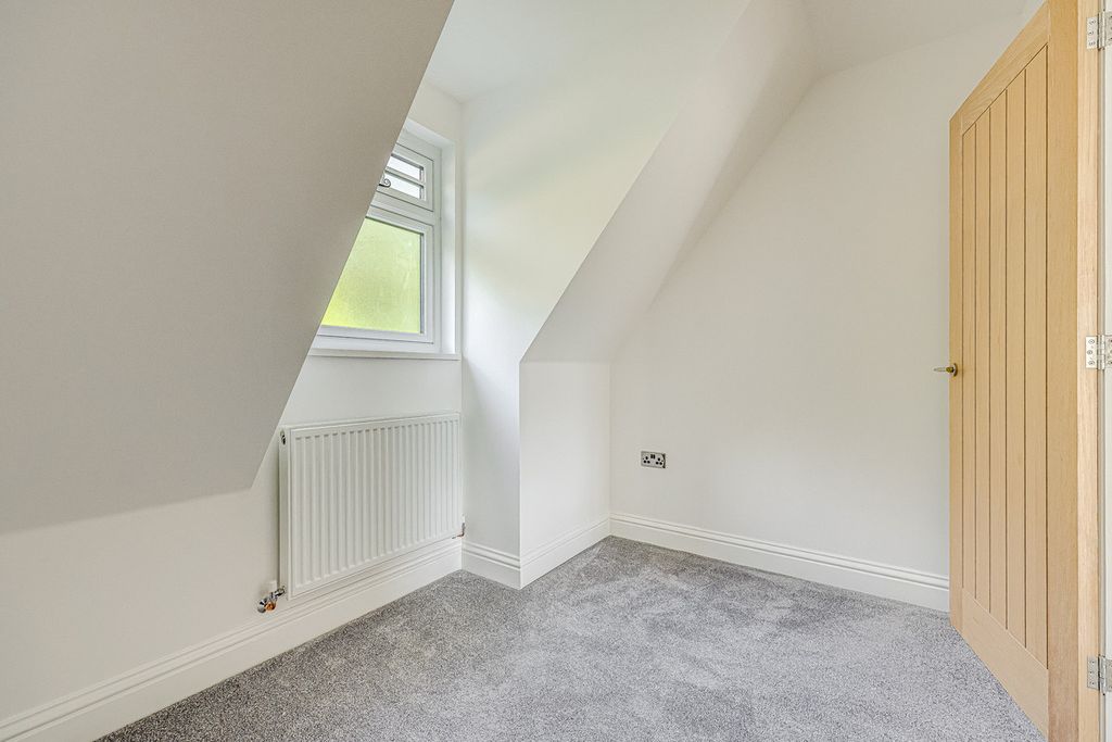 Additional image 26 of 6 bed detached house for saleNashlea Farm, Poors Lane North, Benfleet SS7