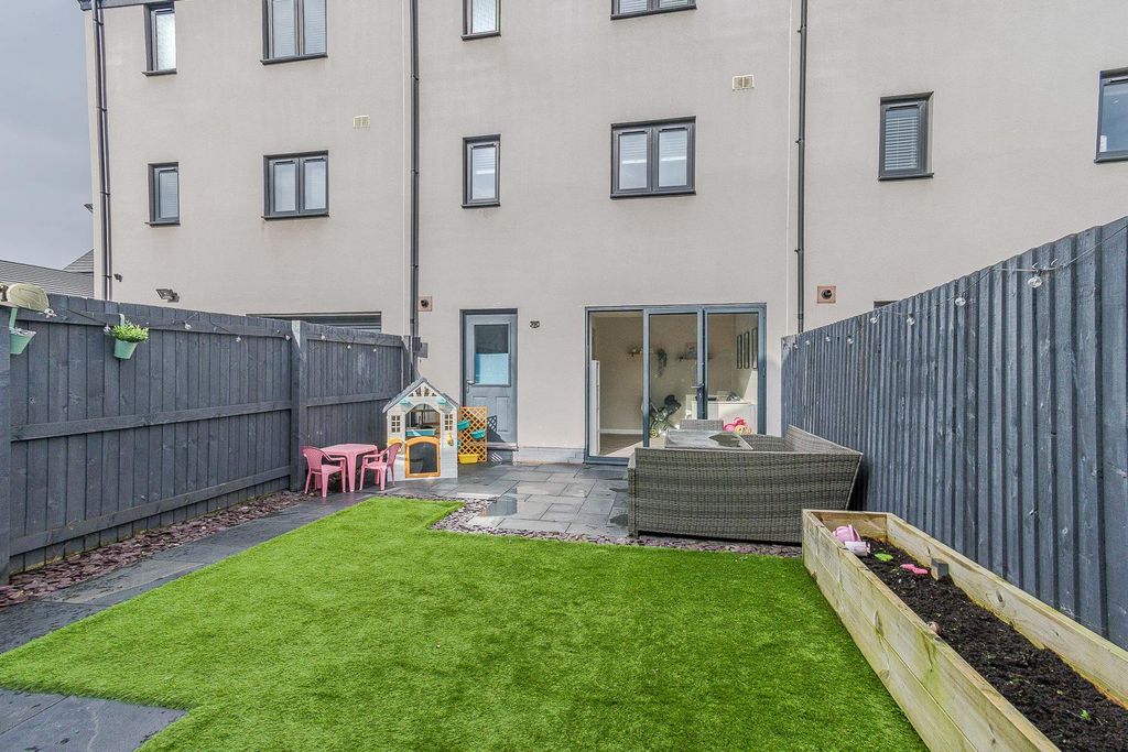 Additional image 35 of 3 bed terraced house for saleFfordd Y Dociau, Barry CF62