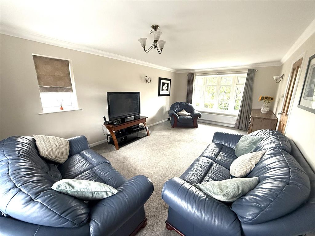 Additional image 6 of 4 bed detached house for saleFar Laund, Belper DE56