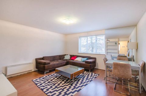 Telegraph Place, Isle Of Dogs, London E14