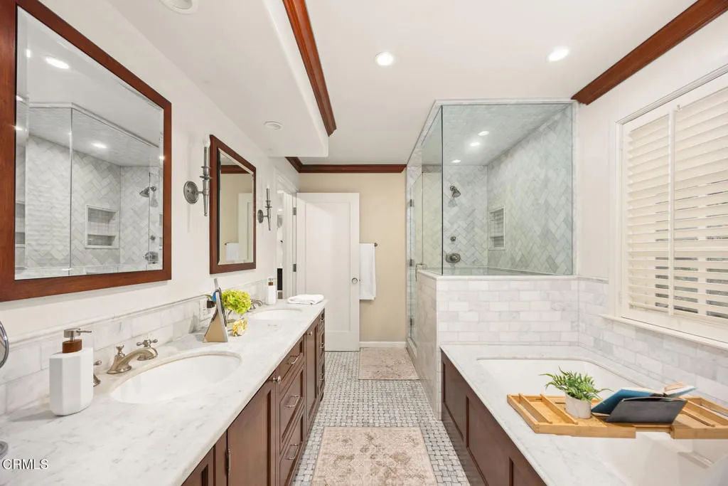 Additional image 114 of 555 Meadow Grove Street, La Canada Flintridge, CA 91011
