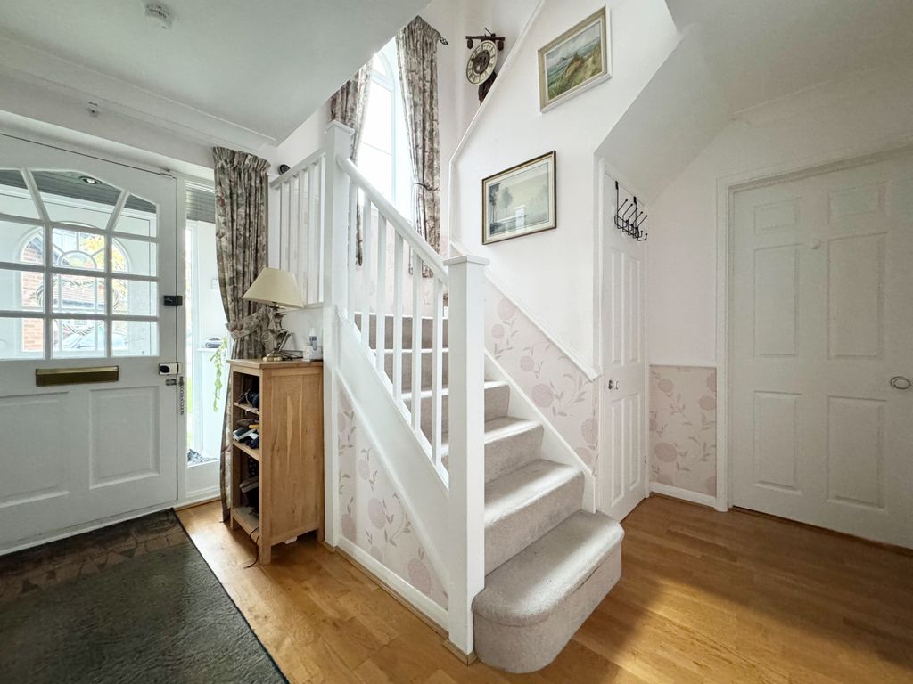 Additional image 14 of 4 bed detached house for saleMandelyns, Northchurch, Berkhamsted HP4