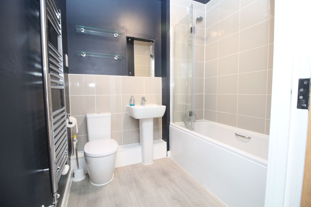Additional image 6 of 2 bed flat for saleGodinton Road, Ashford TN23