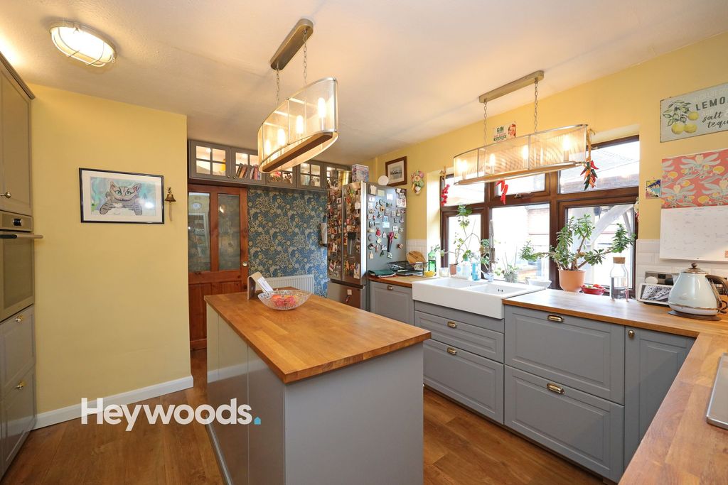 Additional image 5 of 4 bed detached bungalow for saleSherbourne Drive, Westlands, Newcastle Under Lyme ST5