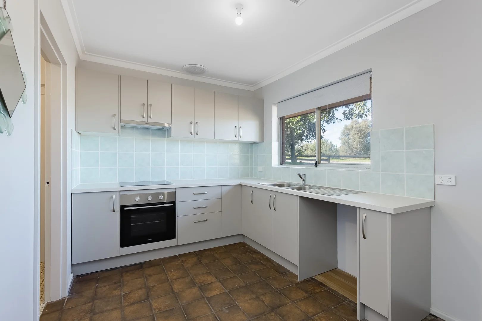 Additional image 8 of 294B Wattleup Road, Wattleup WA 6166