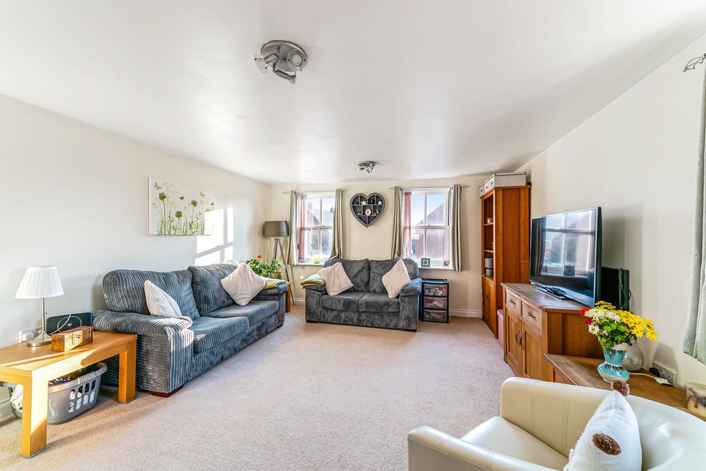 2 bed flat for saleLongridge Way, Weston-Super-Mare BS24 photo 3