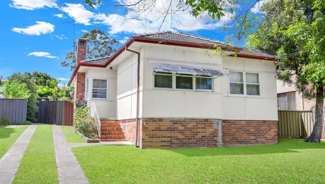 16 Tamplin Road, Guildford NSW 2161