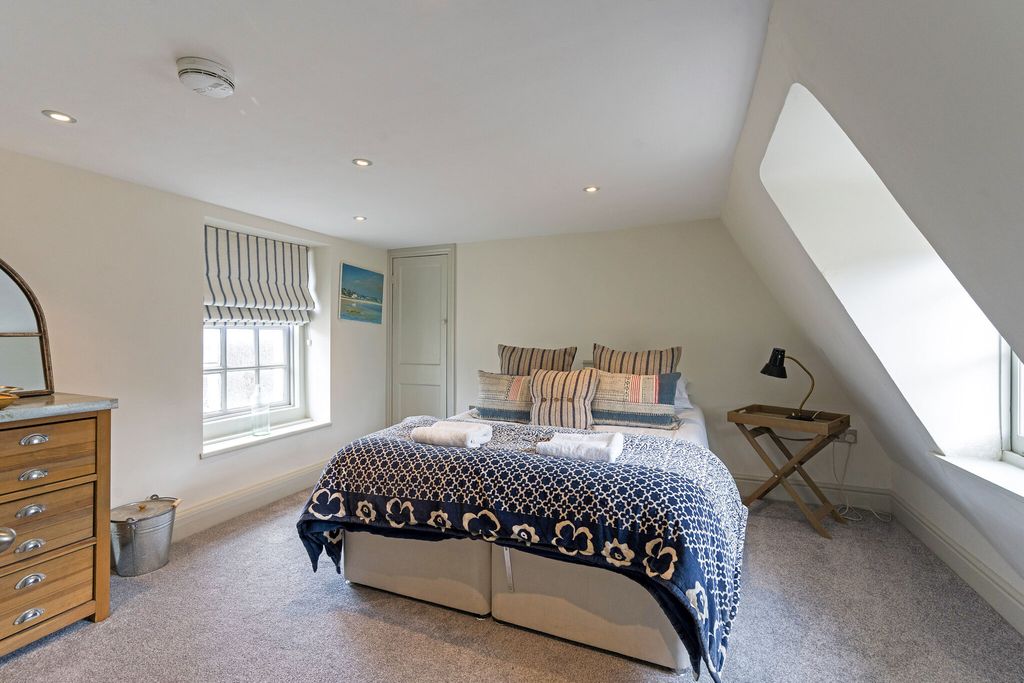 Additional image 6 of 3 bed flat for saleWood Street, Bath BA1