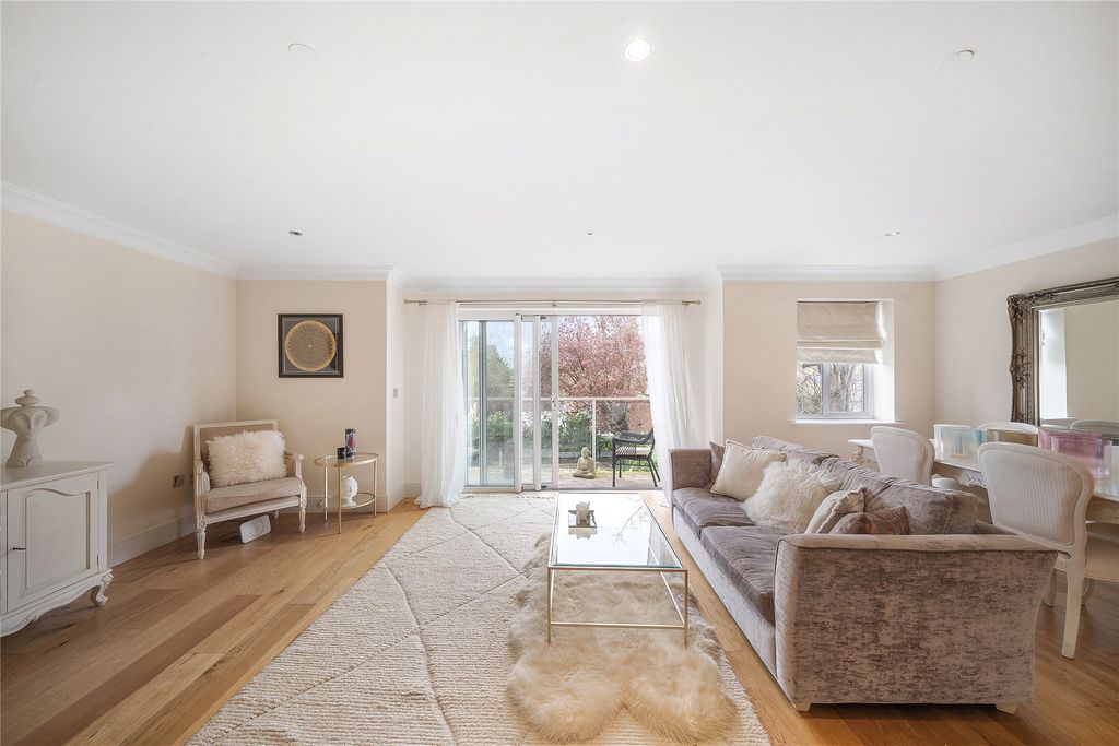 Additional image 2 of 2 bed flat for saleKemerton Road, Beckenham BR3