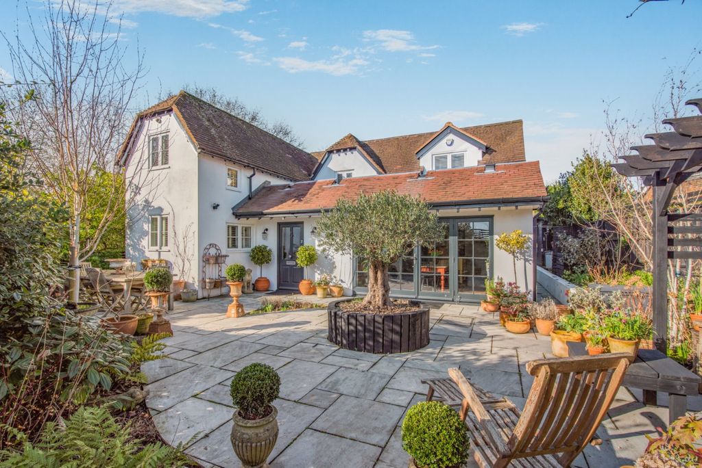 3 bed detached house for saleLumley Road, Emsworth, Hampshire PO10