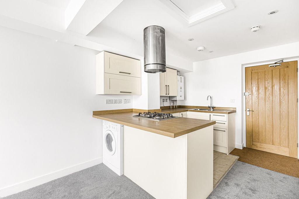 Additional image 6 of 1 bed flat for saleWest St Helen Street, Abingdon OX14