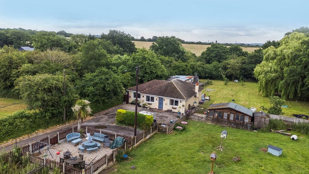 3 bed farm for saleCastledon Road, Downham, Billericay CM11