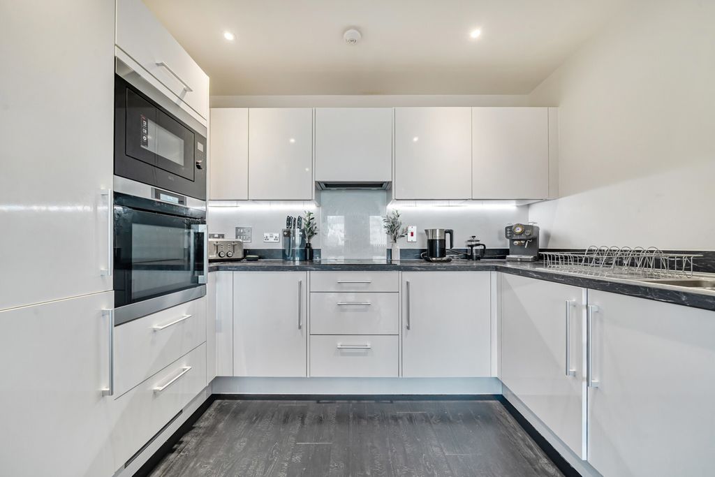 Additional image 2 of 2 bed flat for saleRegal Walk, Bexleyheath DA6