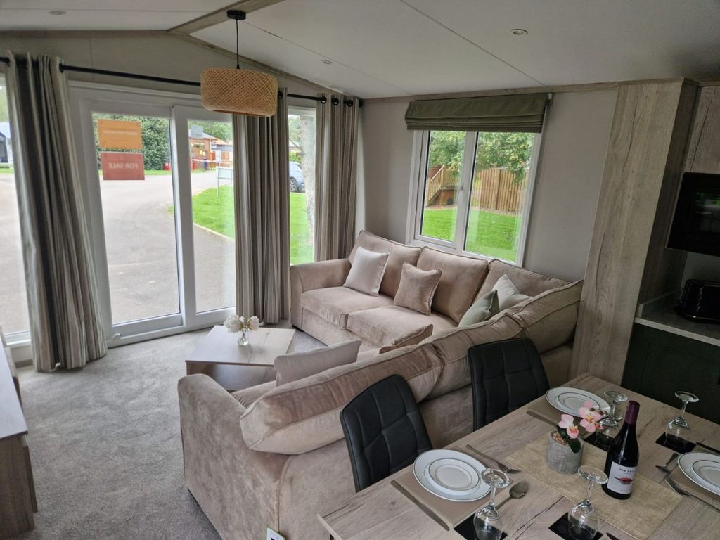 Additional image 6 of 2 bed mobile/park home for saleFintry, Glasgow G63