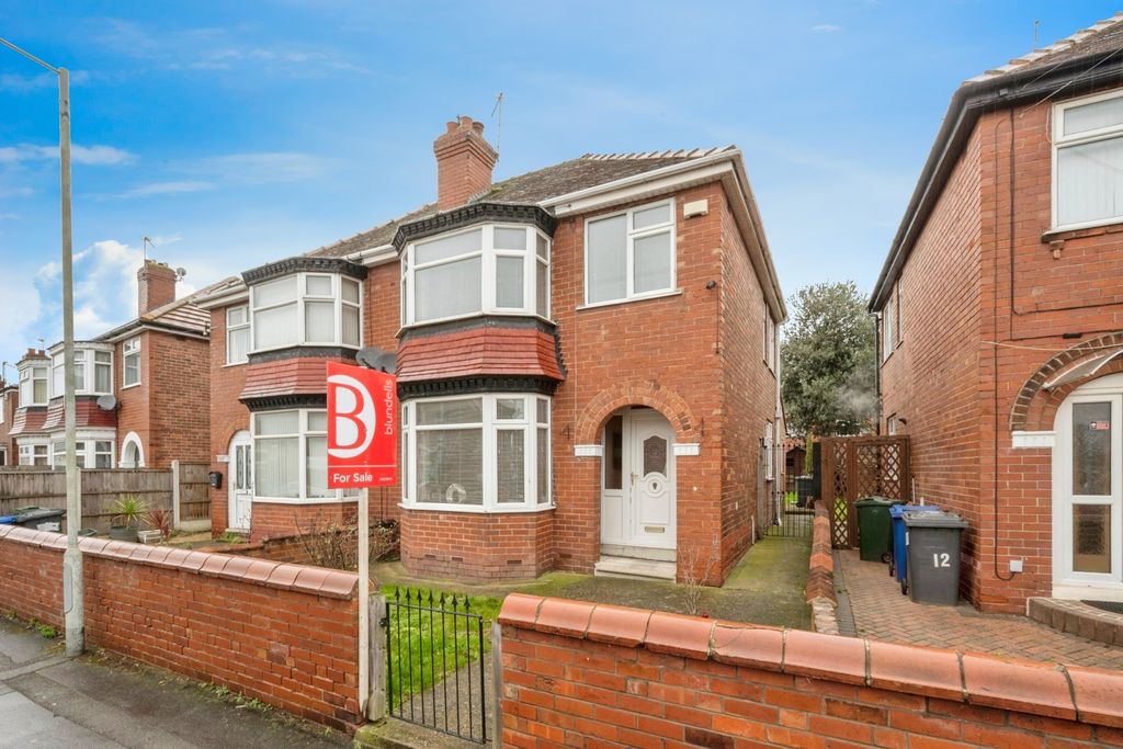 4 bed semi-detached house for saleRufford Road, Doncaster, South Yorkshire DN4