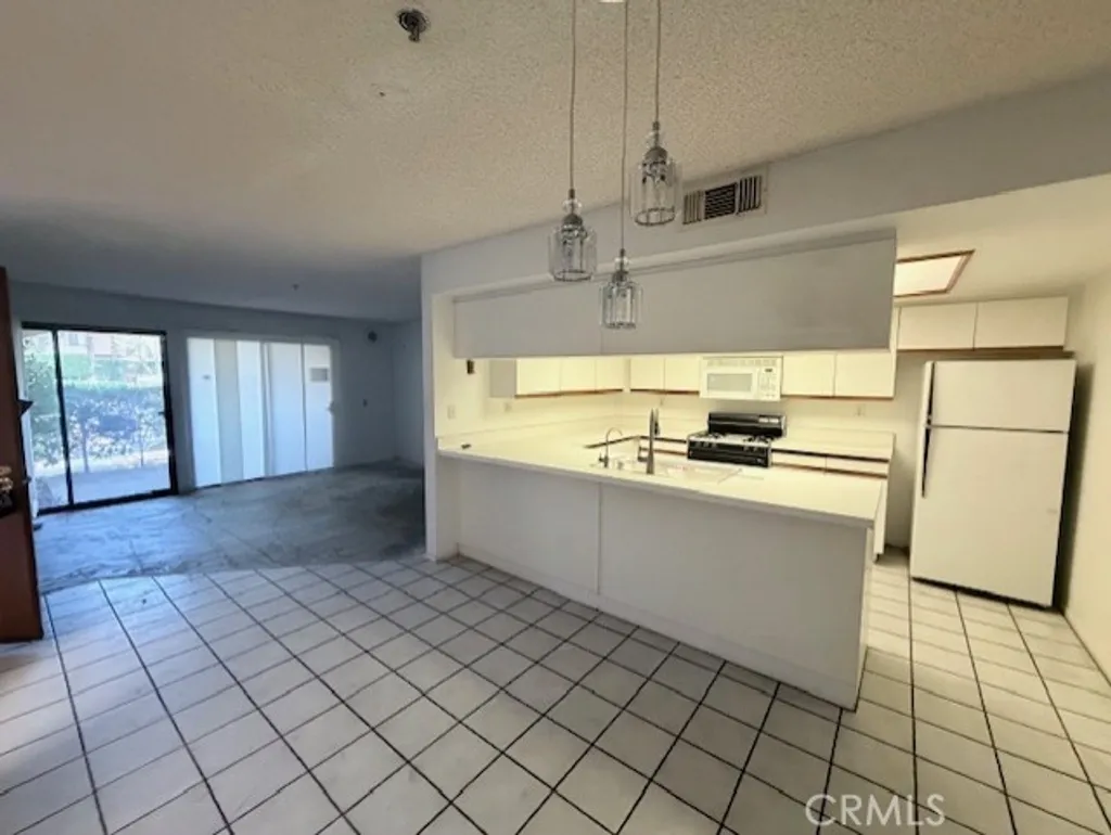 Additional image 3 of 200 E Racquet Club Drive Unit 35, Palm Springs, CA 92262