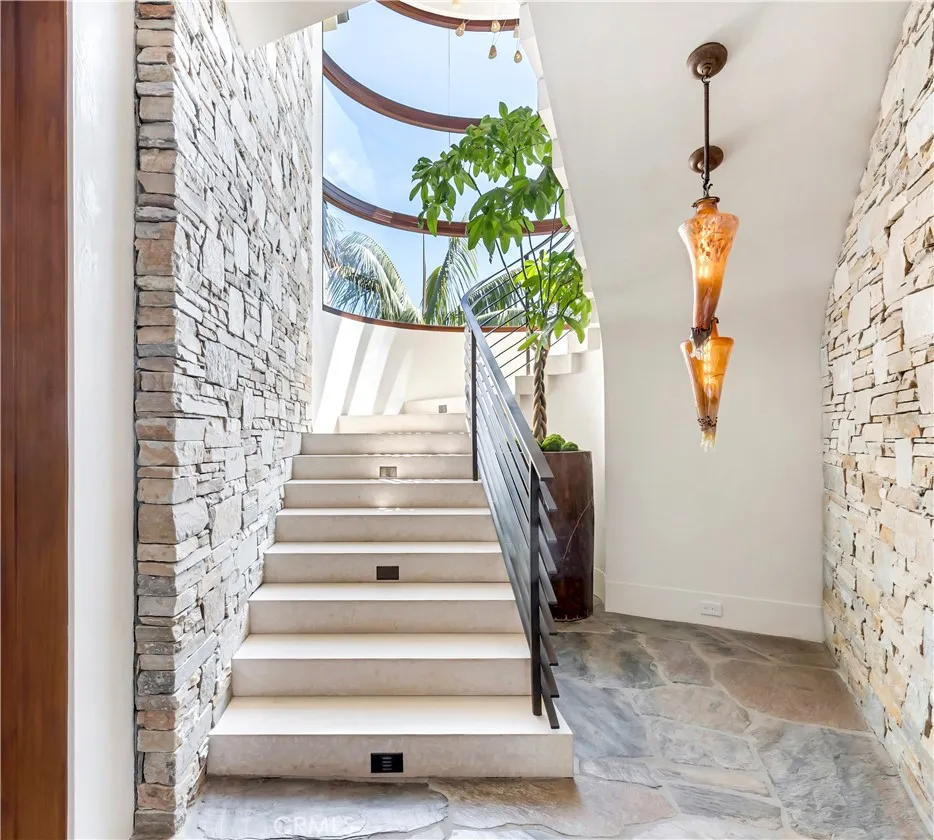 Additional image 77 of 86 Emerald Bay, Laguna Beach, CA 92651