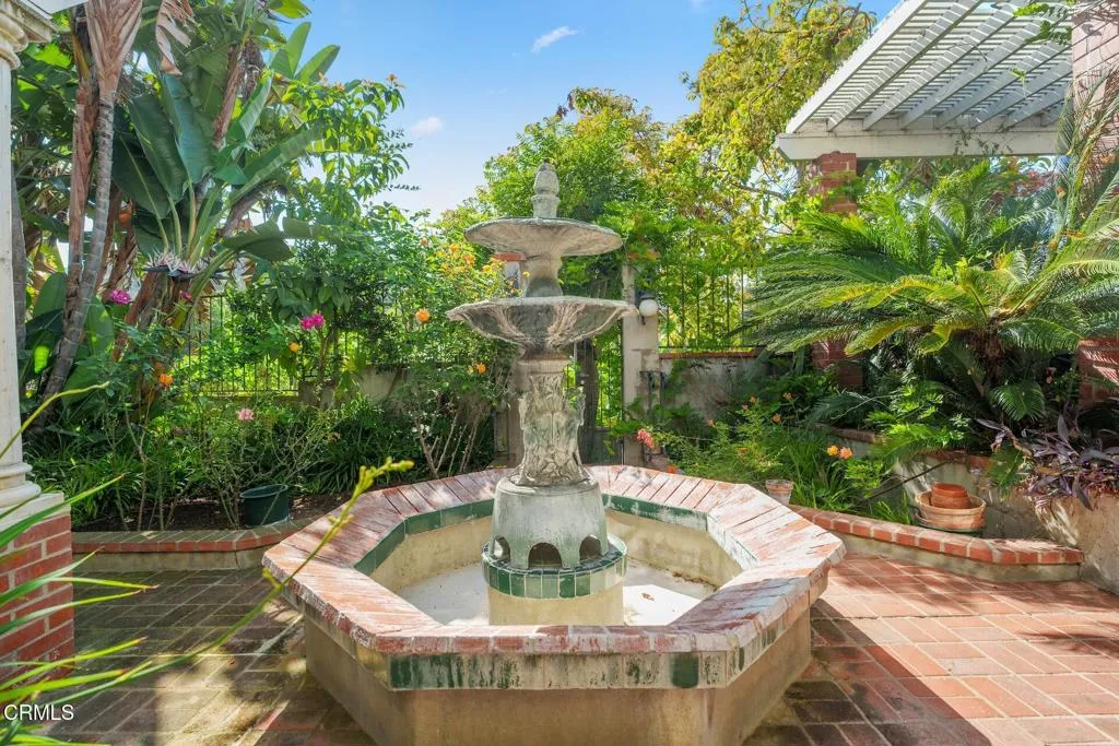 Additional image 118 of 2341 Meadow Valley Terrace, Los Angeles, CA 90039