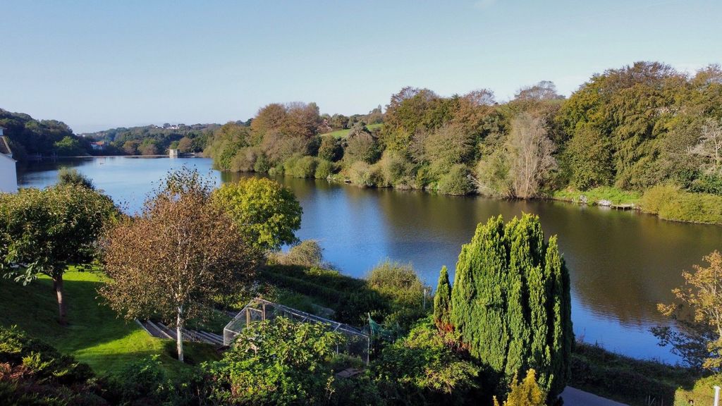 Additional image 3 of 3 bed property for saleWaterside, St. Saviour JE2