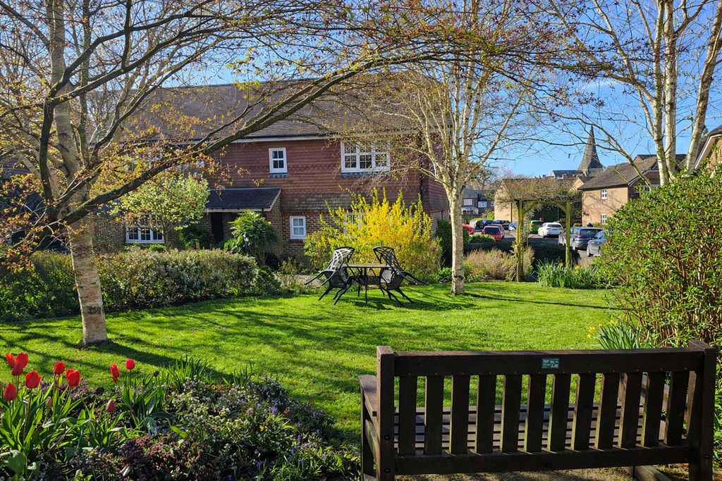 Additional image 13 of 2 bed flat for saleRosehill, Billingshurst RH14
