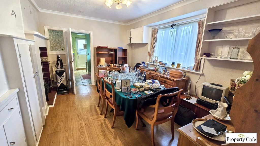Additional image 4 of 2 bed flat for sale1 Cooden Drive, Bexhill On Sea TN39