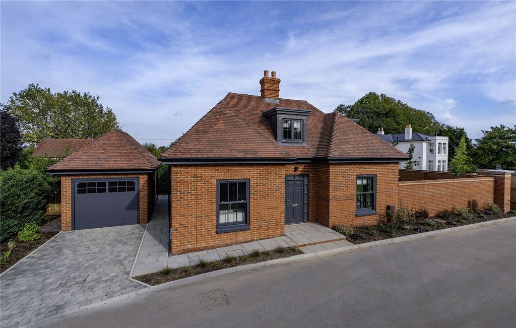 Additional image 24 of 2 bed detached house for saleThe Gatehouse, Millwood, Emsworth, West Sussex PO10