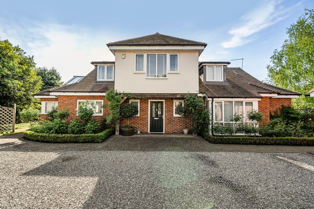 Additional image 37 of 4 bed detached house for saleNorthcourt Avenue, Reading RG2