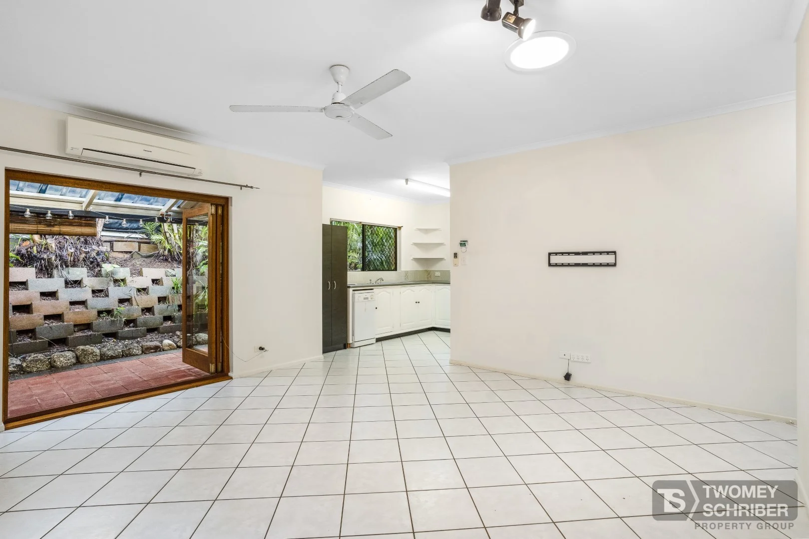 3/6-10 Holmes Street, Stratford QLD 4870