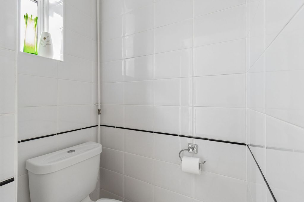Additional image 15 of 3 bed terraced house for saleChilwell Gardens, Watford WD19
