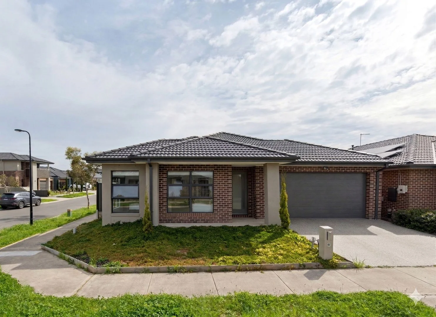 10 Kangaroo Rd, Craigieburn VIC 3064