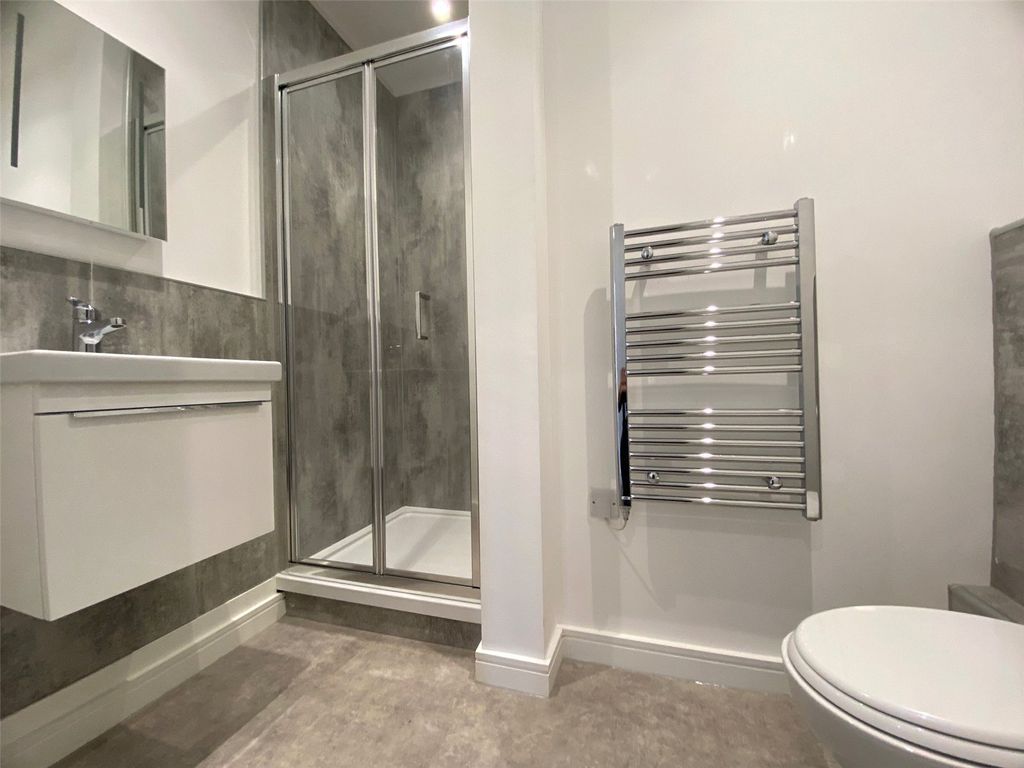 Additional image 4 of 2 bed flat for saleWest Bars, Chesterfield, Derbyshire S40