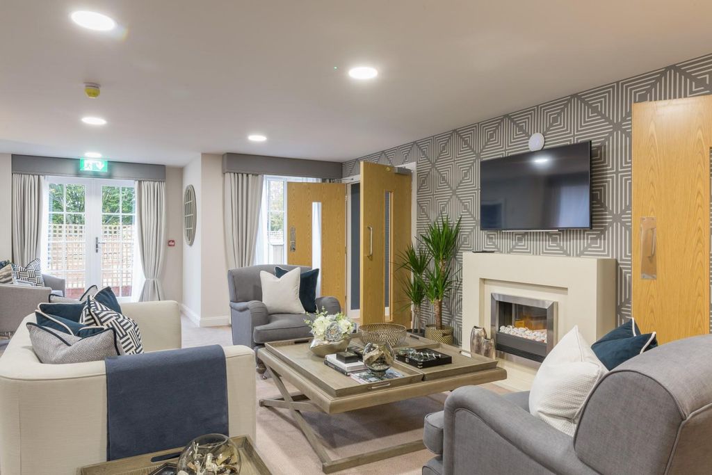 Additional image 14 of 2 bed flat for sale59-61 The Broadway, Amersham HP7