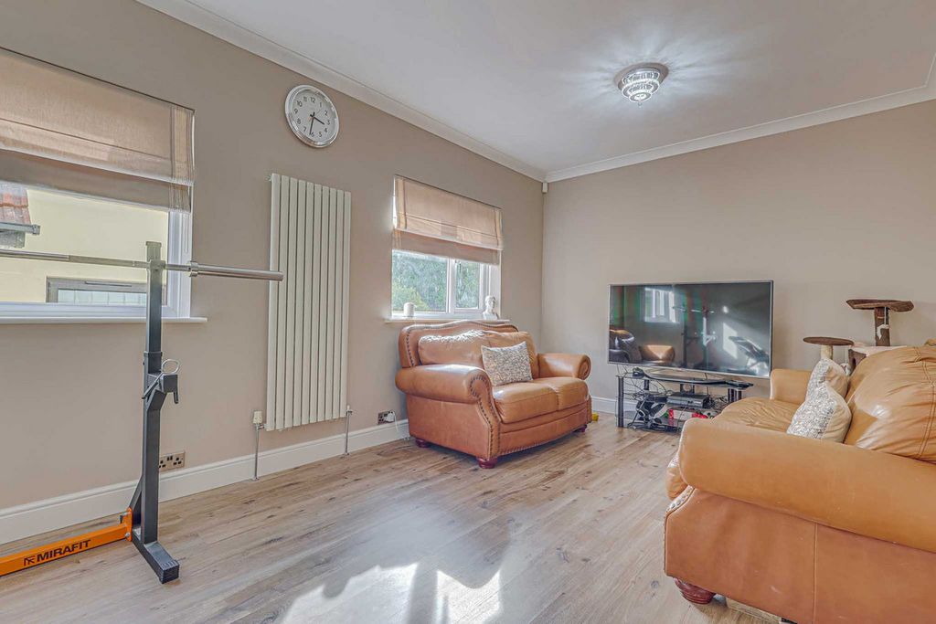 Additional image 24 of 5 bed detached house for saleHigh Road, Benfleet SS7